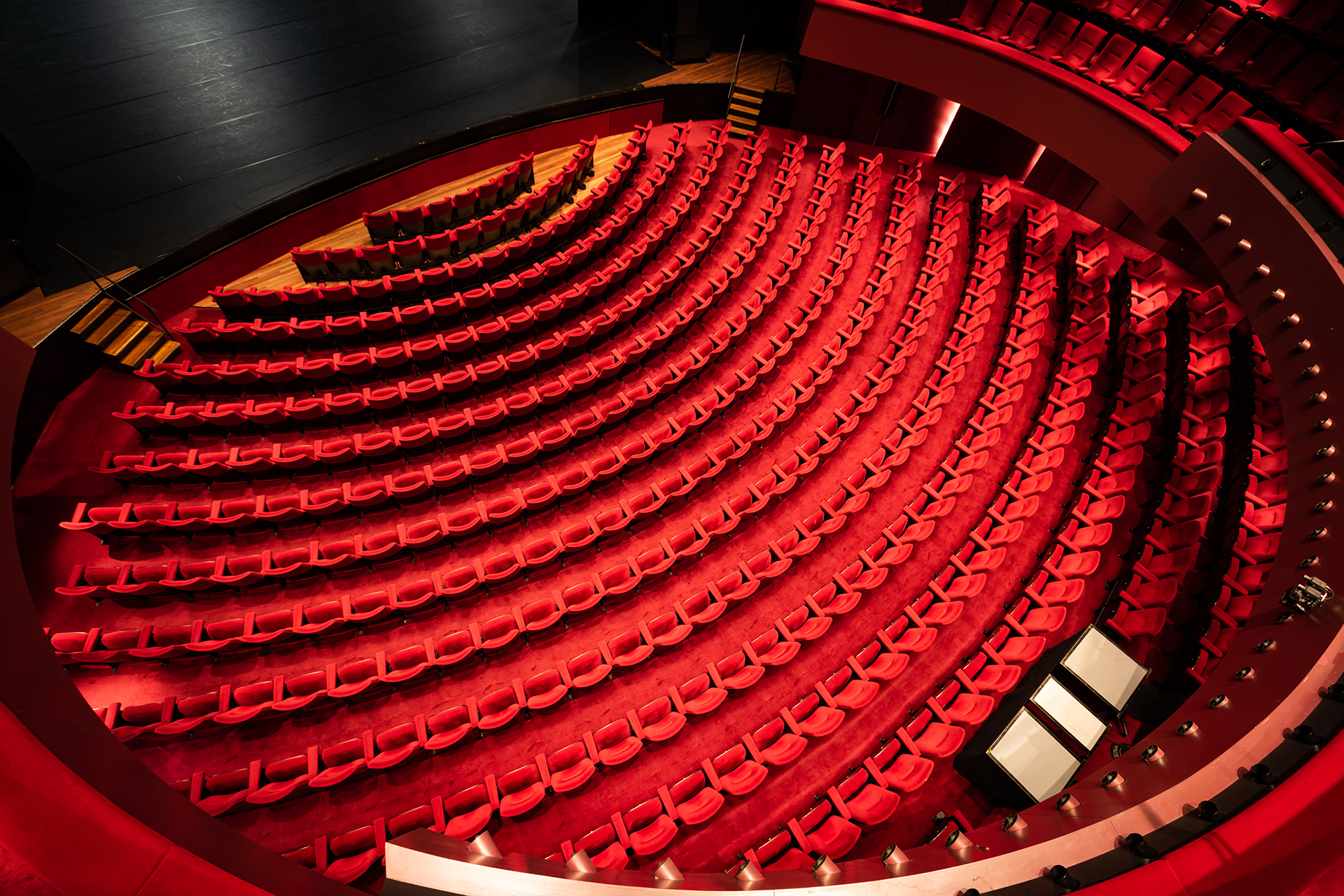 Theaters Tilburg grote zaal -3967